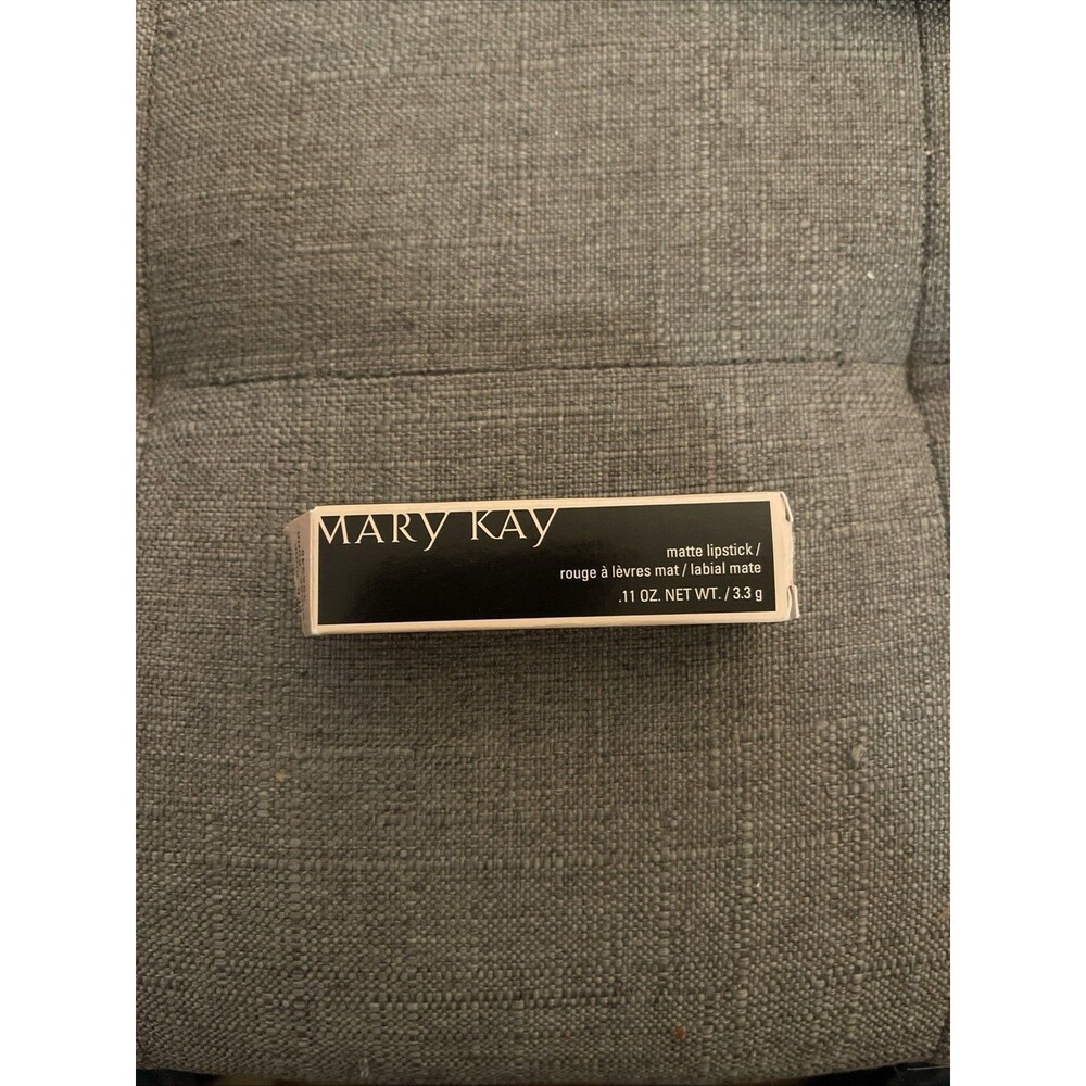 Open Box New Mary Kay Matte Lipstick Red Roma #136540 Full Size